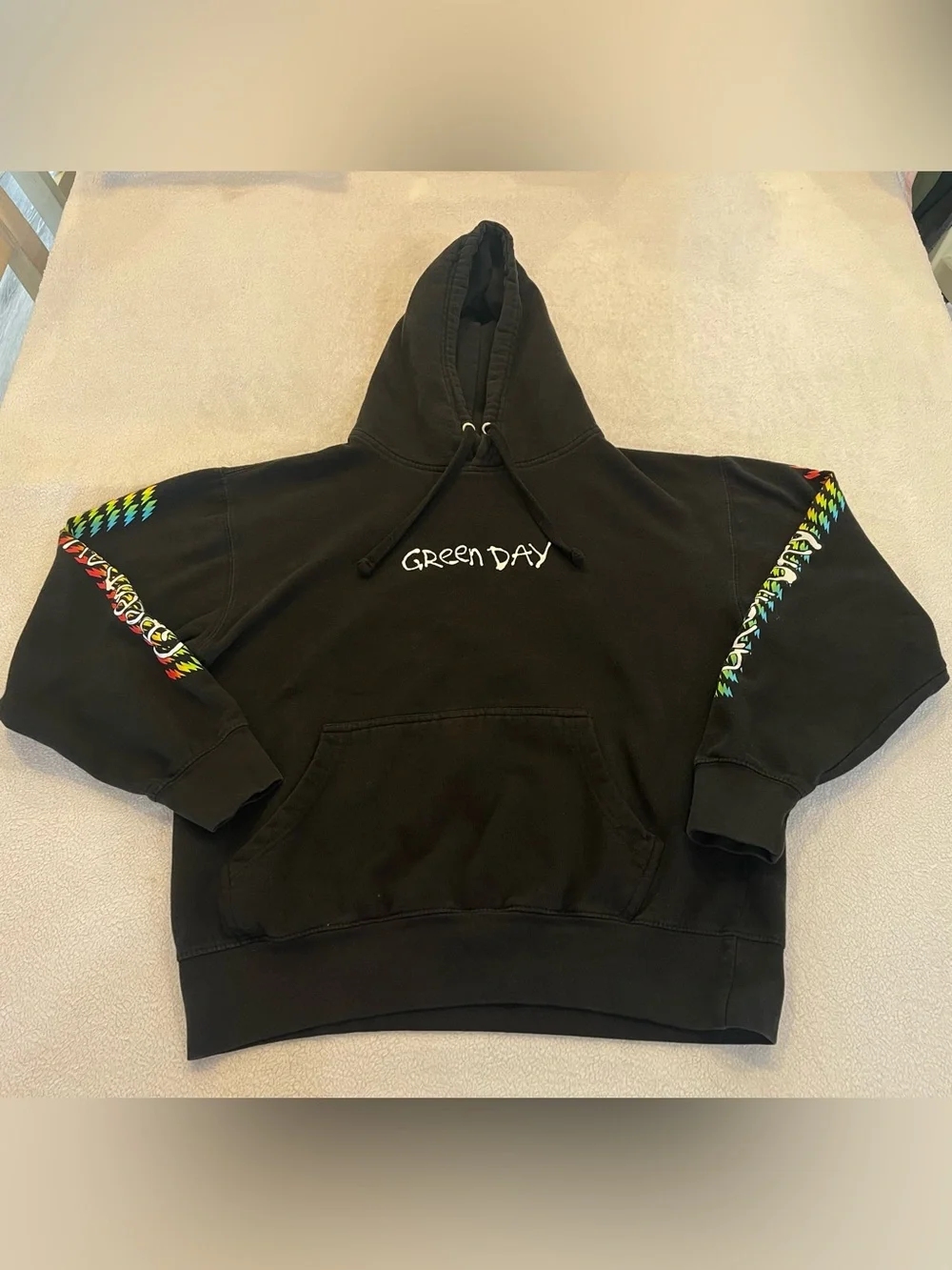 Green Day Hoodie Medium Black Unicorn Graphic Band Merch Pop Punk Sweatshirt